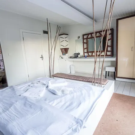 Element Hotel 3*