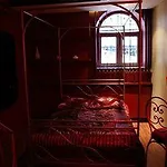 元素套房酒店 3*