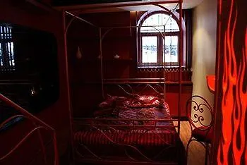 元素套房酒店 3*